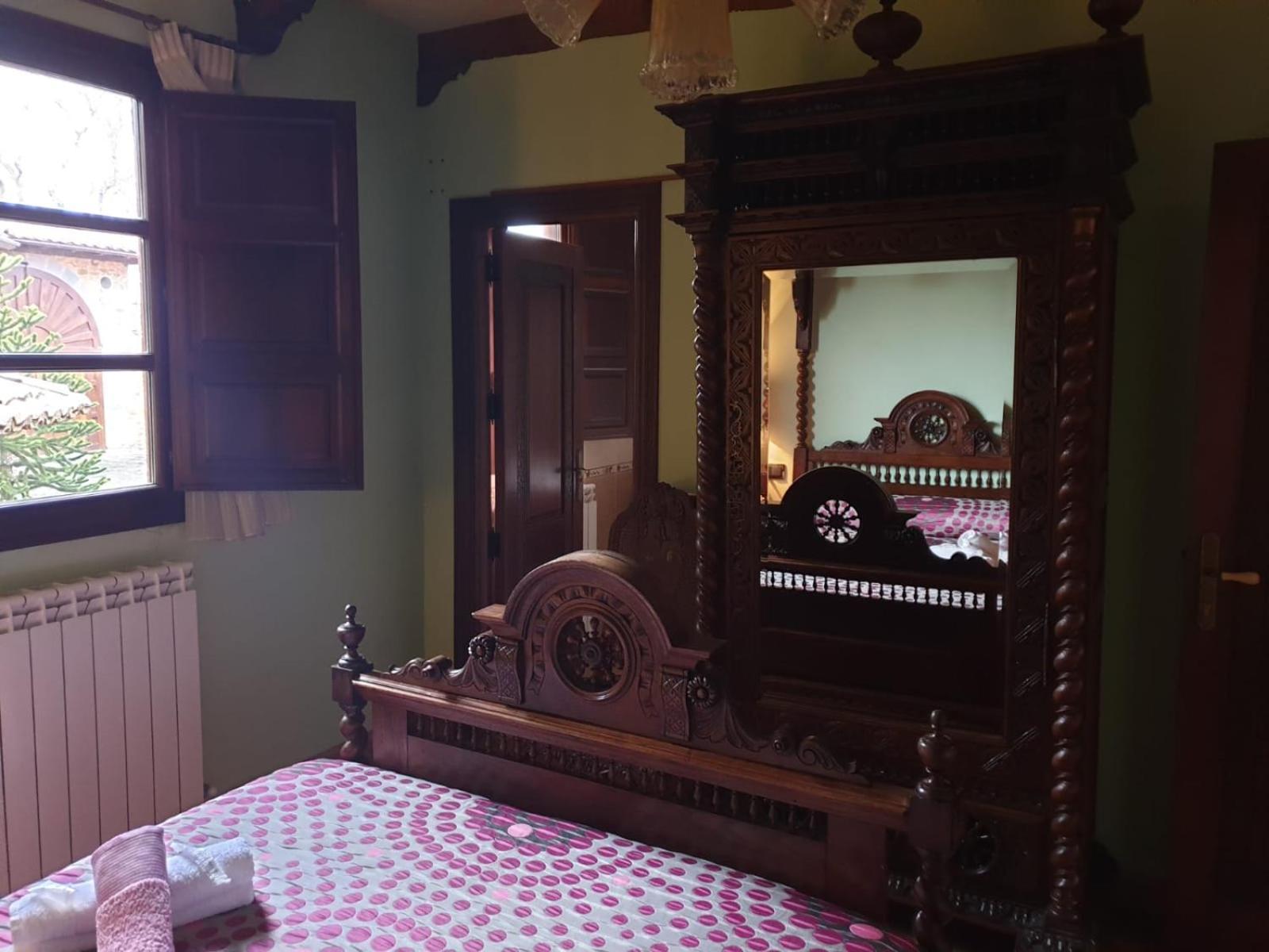 Palacio del Conde de Rebolledo Villaviciosa de la Ribera Habitación foto